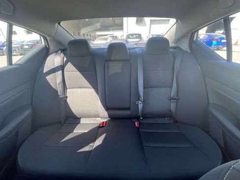 Used 2025 Nissan Altima 2.5 SV image 34