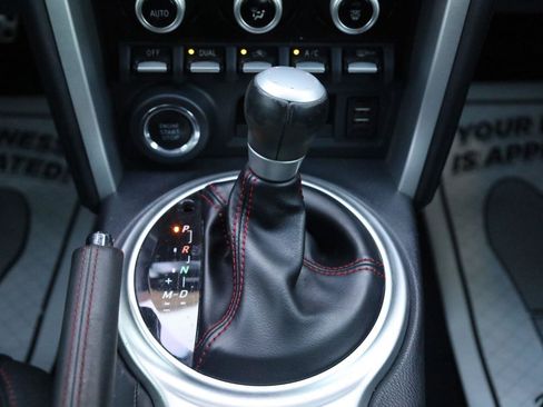 Used 2018 Subaru BRZ Limited w/ Popular Package #2 RWD image 35