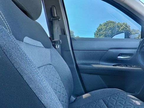 Used 2025 Nissan Kicks SV FWD image 26