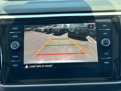 Used 2023 Volkswagen Atlas SEL AWD/4WD image 21