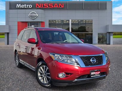 Used 2015 Nissan Pathfinder SL w/ SL Premium Package