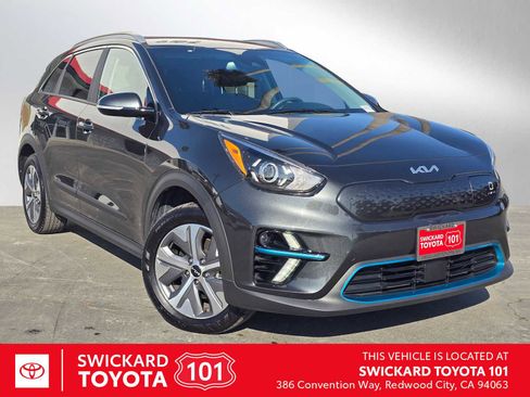 Used 2022 Kia Niro EX image 1