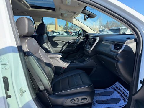 Used 2020 GMC Acadia Denali w/ LPO, Floor Liner Package image 11