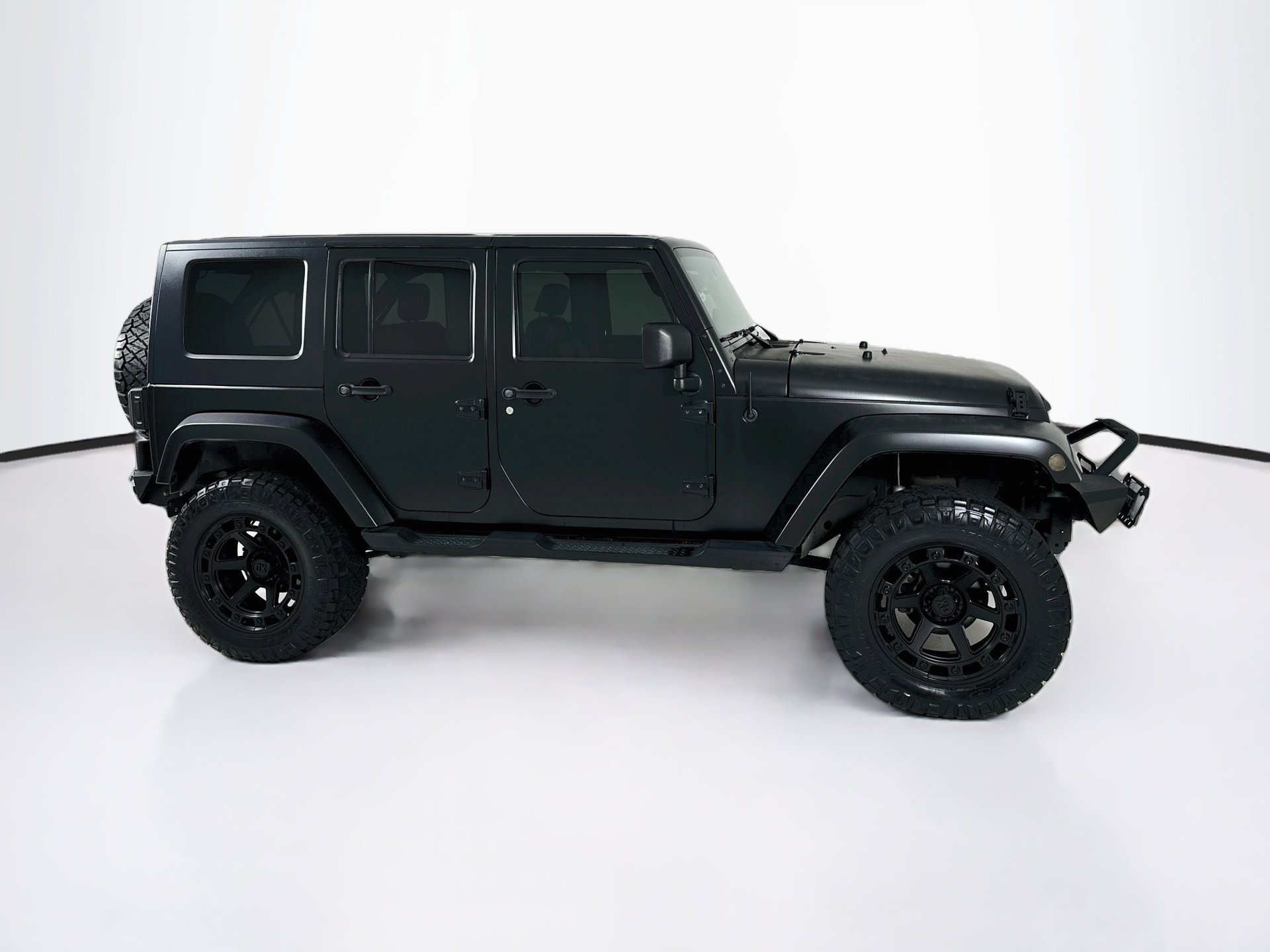 Used 2010 Jeep Wrangler Unlimited Sahara w/ Trailer Tow Group AWD/4WD image 9