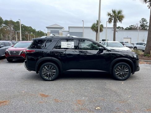 New 2025 Nissan Pathfinder SL w/ Lighting Package (N92) image 9