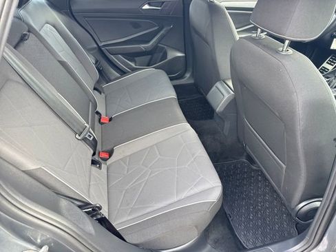 Certified 2025 Volkswagen Jetta Sport image 31