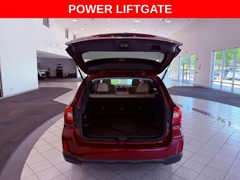 Used 2017 Subaru Outback 2.5i Premium AWD/4WD image 7