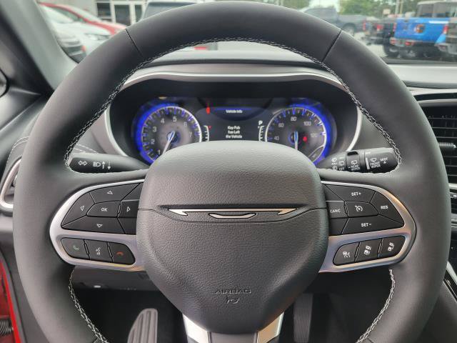 New 2027 Chrysler Pacifica Select FWD image 11