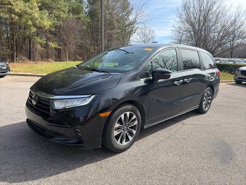 Used 2024 Honda Odyssey EX-L image 2
