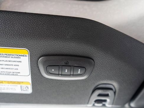 Used 2025 Jeep Gladiator Mojave image 28