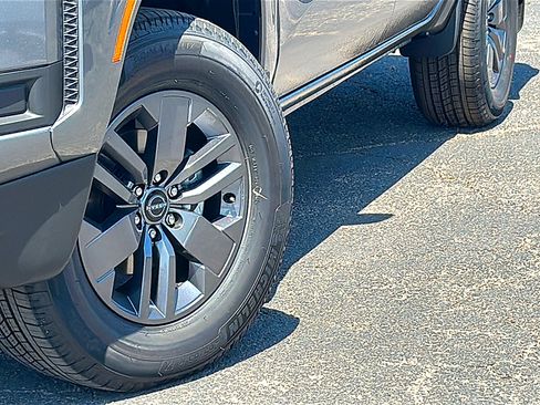 New 2026 Nissan Frontier SV w/ SV Convenience Package image 3