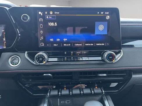 Used 2023 Chevrolet Colorado Z71 image 19