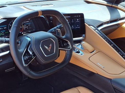 Used 2025 Chevrolet Corvette Stingray Preferred Cpe w/ Z51 Performance Package RWD image 6