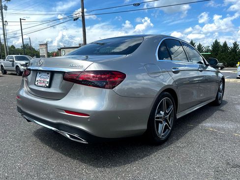 Used 2023 Mercedes-Benz E 450 4MATIC Sedan image 5