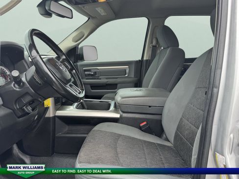 Used 2018 RAM 3500 Big Horn image 9