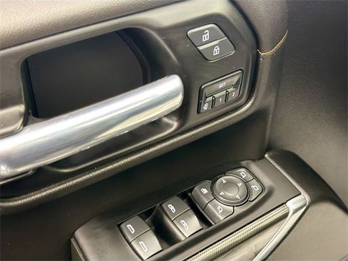 Used 2022 GMC Sierra 1500 AT4 image 17