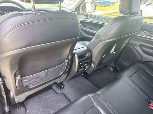 Used 2024 Jeep Grand Cherokee Limited AWD/4WD image 12