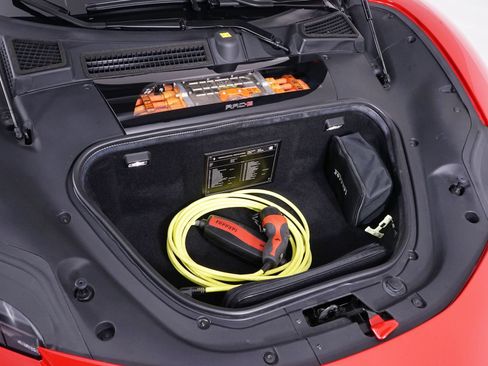 Used 2024 Ferrari SF90 Spider AWD/4WD image 21