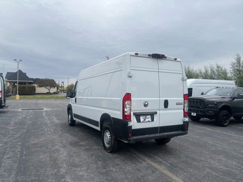 Used 2025 RAM ProMaster 2500 w/ Safety Group image 3