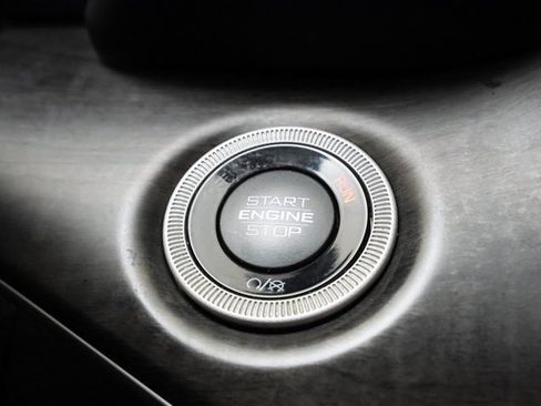 Used 2022 Jeep Grand Cherokee L Limited image 19