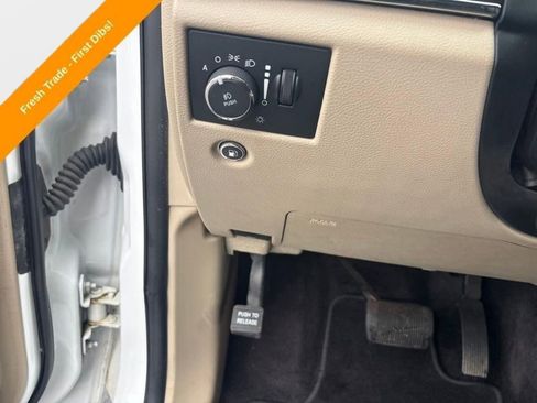 Used 2018 Jeep Grand Cherokee Limited image 17