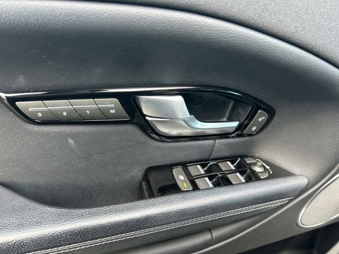 Used 2017 Land Rover Range Rover Evoque SE image 20