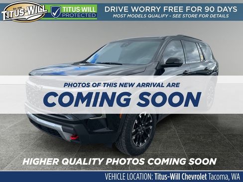 Used 2024 Chevrolet Traverse Z71 w/ Enhanced Driving Package image 2