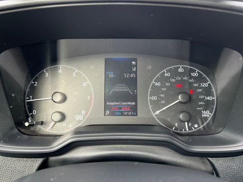 Used 2023 Toyota Corolla SE w/ SE Premium Package image 23