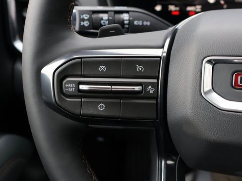 New 2026 GMC Terrain AT4 w/ LPO, Black Badging Package image 16