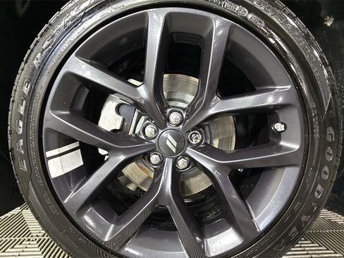 Used 2023 Dodge Challenger R/T w/ Blacktop Package image 35