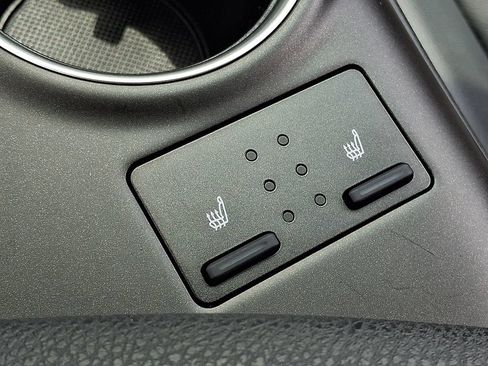 Certified 2022 Toyota Camry XLE AWD/4WD image 28