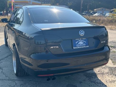 Used 2013 Volkswagen Jetta SE FWD image 38