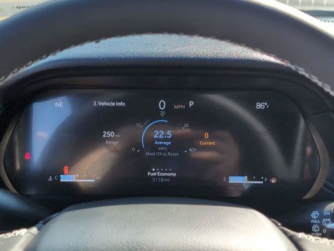 Used 2025 Jeep Grand Cherokee Altitude RWD image 29