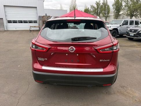 Used 2022 Nissan Rogue Sport SV w/ Technology Package AWD/4WD image 4