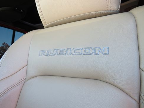 Used 2018 Jeep Wrangler Unlimited Rubicon image 33