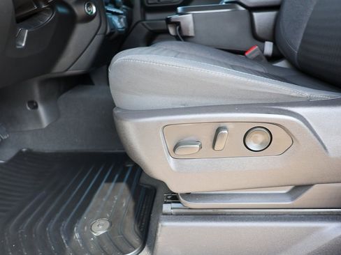 Used 2023 Chevrolet Silverado 1500 Custom image 17