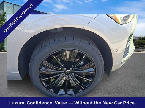Certified 2023 Volvo XC60 B5 Plus w/ Climate Package AWD/4WD image 8