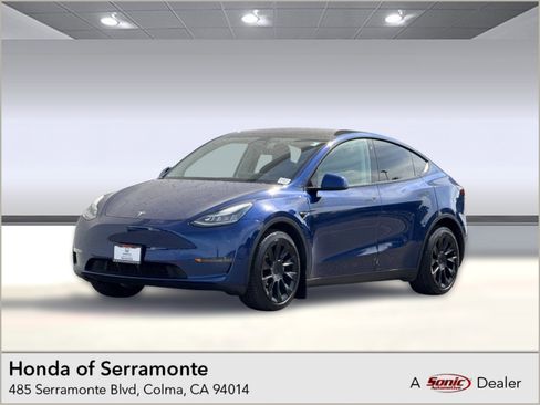 Used 2021 Tesla Model Y Long Range image 1