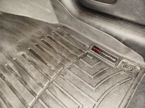 Used 2015 Chrysler 200 C w/ Navigation & Sound Group I image 37