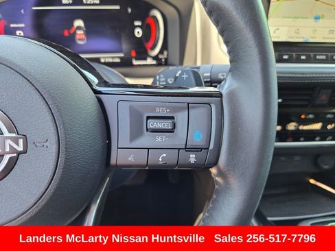 Used 2023 Nissan Rogue Platinum w/ Platinum Premium Package FWD image 28
