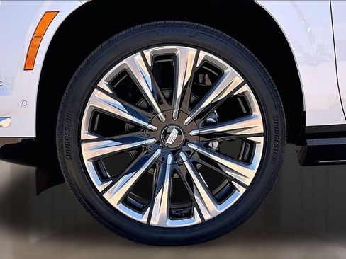 New 2026 Cadillac Escalade Platinum Luxury w/ LPO, Floor Liner Package AWD/4WD image 12