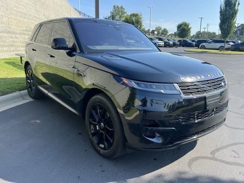 Certified 2023 Land Rover Range Rover Sport SE AWD/4WD image 9