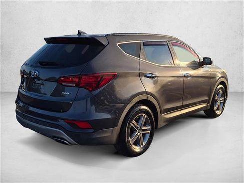 Used 2017 Hyundai Santa Fe Sport FWD image 5