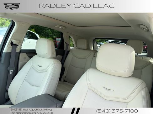 Used 2019 Cadillac XT5 Luxury FWD image 2