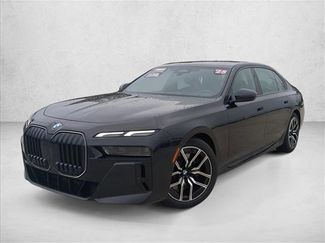 Used 2025 BMW 740i xDrive w/ Premium Package AWD/4WD video 1