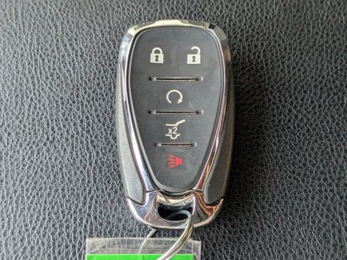 Used 2023 Chevrolet Equinox RS FWD image 38