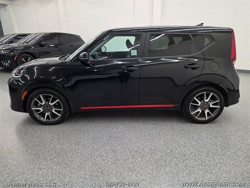Used 2021 Kia Soul Turbo FWD image 4