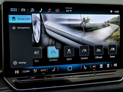 New 2026 Volkswagen Tiguan SE image 13