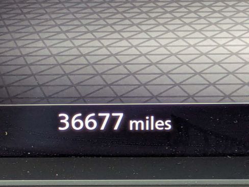 Used 2024 Nissan Rogue SL FWD image 34