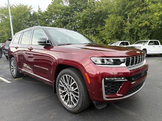Used 2026 Jeep Grand Cherokee L Summit w/ Advanced Protech Group IV AWD/4WD video 1